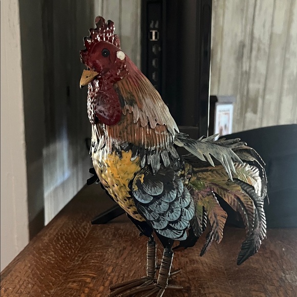 Rustic Chicken Lot - Picture 2 of 13